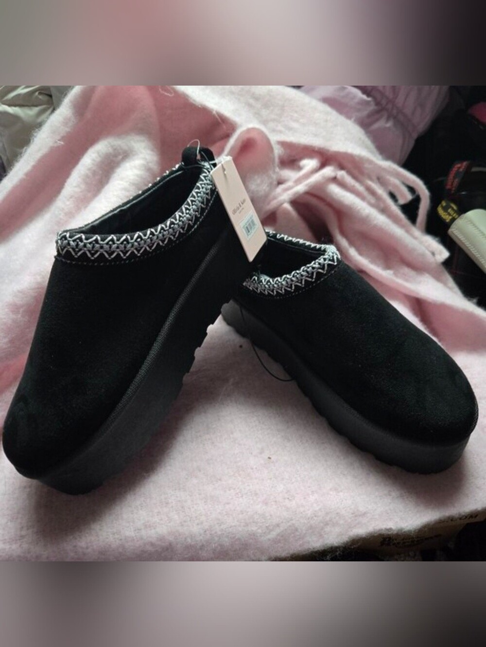 NWT! Olivia & Kate Stormy Black Platform Clogs. Size 8.5